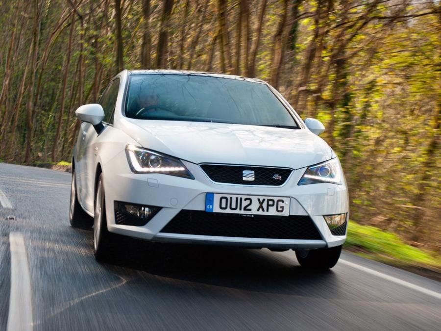  Seat Ibiza FR 2012 года  (UK) (фото 6 из 23)